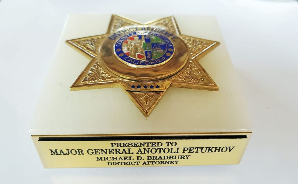 Anatoly Petukhov Awarded by District Attorney for saving lives of 11 American Citizens